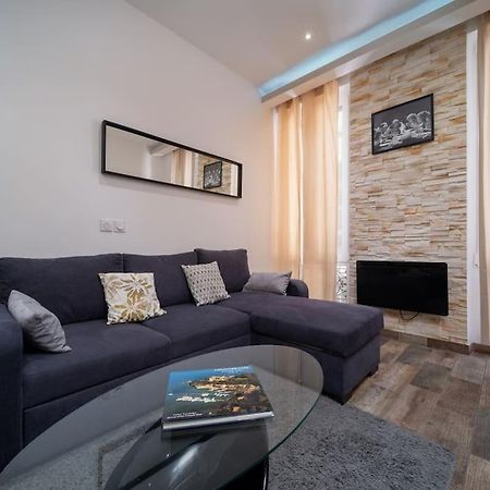Appartement Tout Equipe 2 A 4 Couchages Au Coeur Du Vieux Port Marseille Luaran gambar