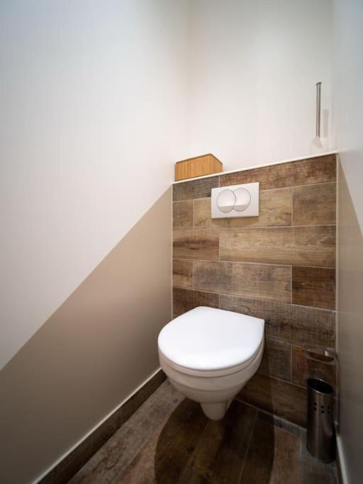 Appartement Tout Equipe 2 A 4 Couchages Au Coeur Du Vieux Port Marseille Luaran gambar