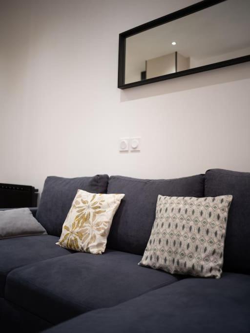 Appartement Tout Equipe 2 A 4 Couchages Au Coeur Du Vieux Port Marseille Luaran gambar